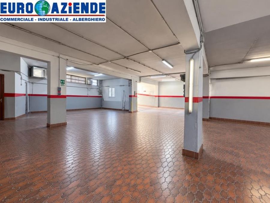 Locale artigianale C/3 mq. 270...