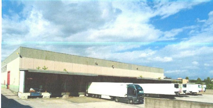 Capannone industriale in...