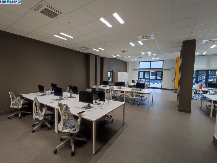 UFFICIO DIREZIONALE MQ. 800 