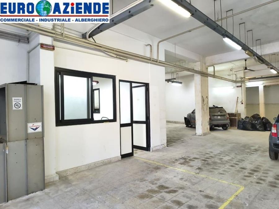 Deposito mq. 470 Viale...